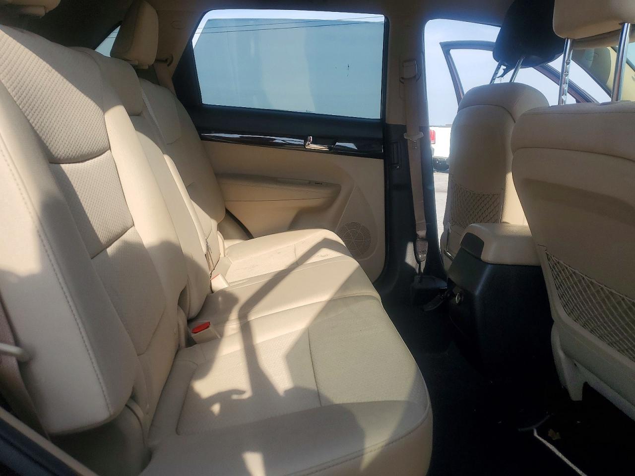 2012 KIA SORENTO LX photo 31