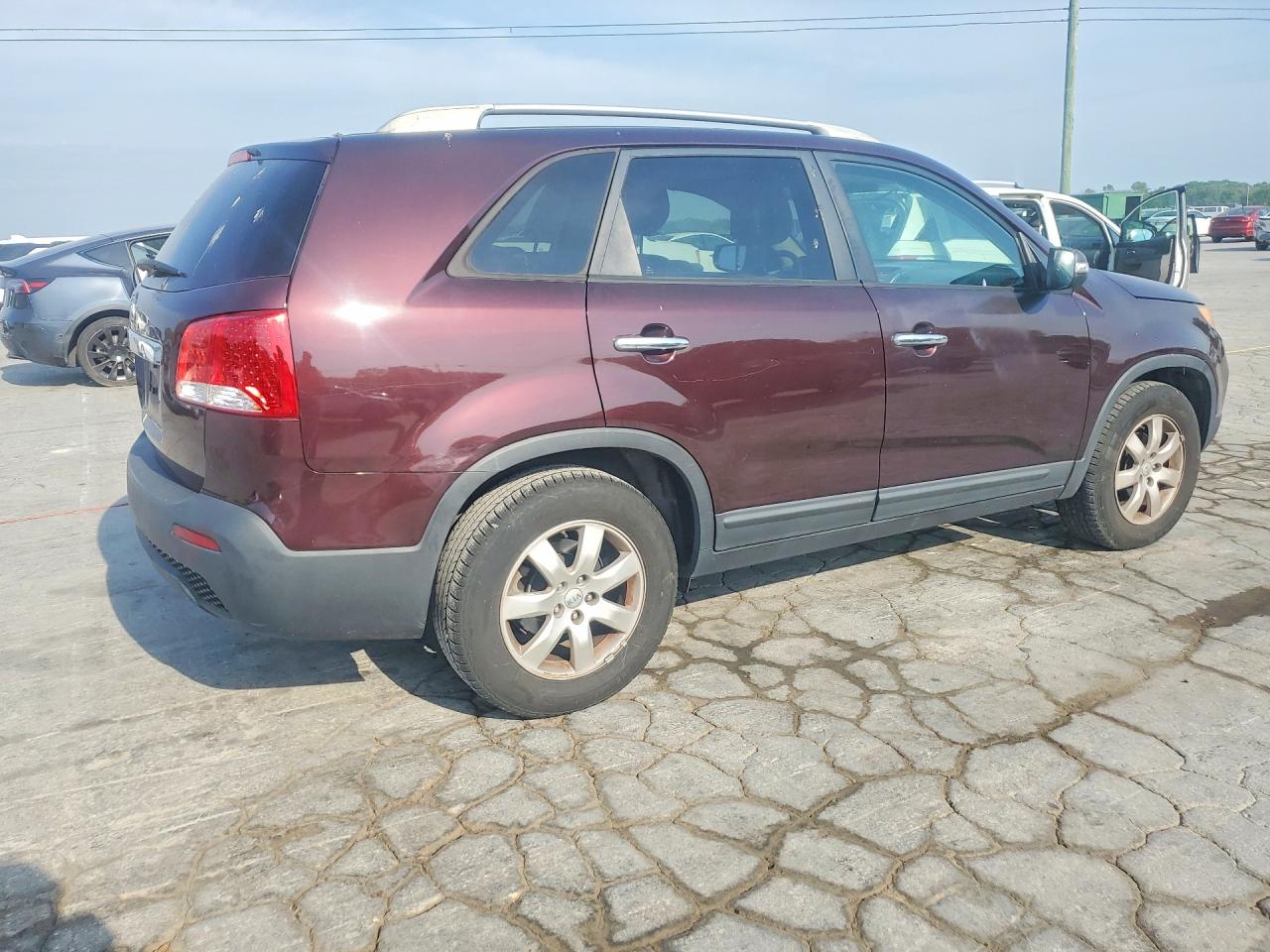 2012 KIA SORENTO LX photo 7