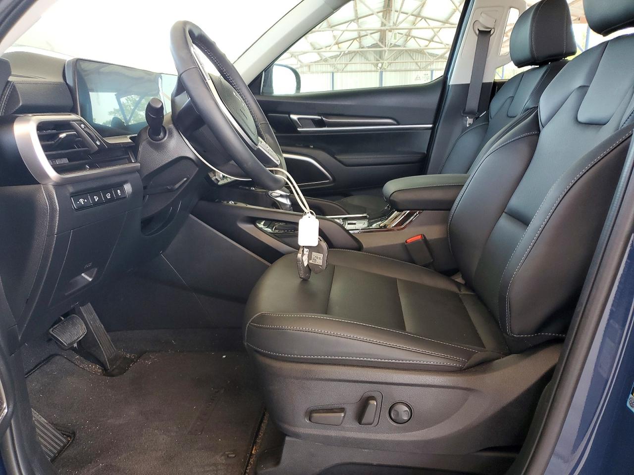 2025 KIA TELLURIDE S photo 13