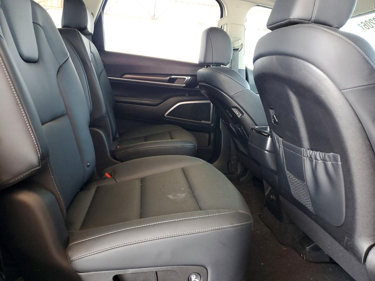 2025 KIA TELLURIDE S photo 19