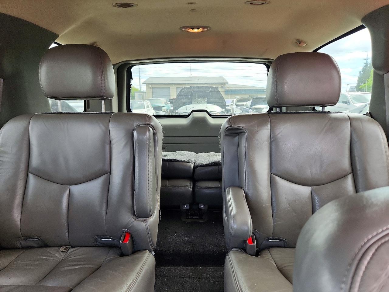 2003 GMC YUKON photo 28