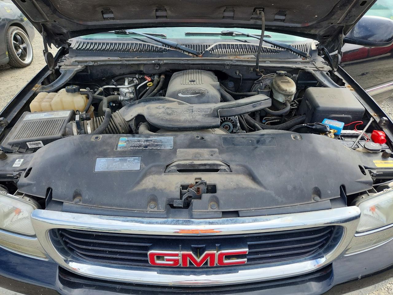 2003 GMC YUKON photo 34