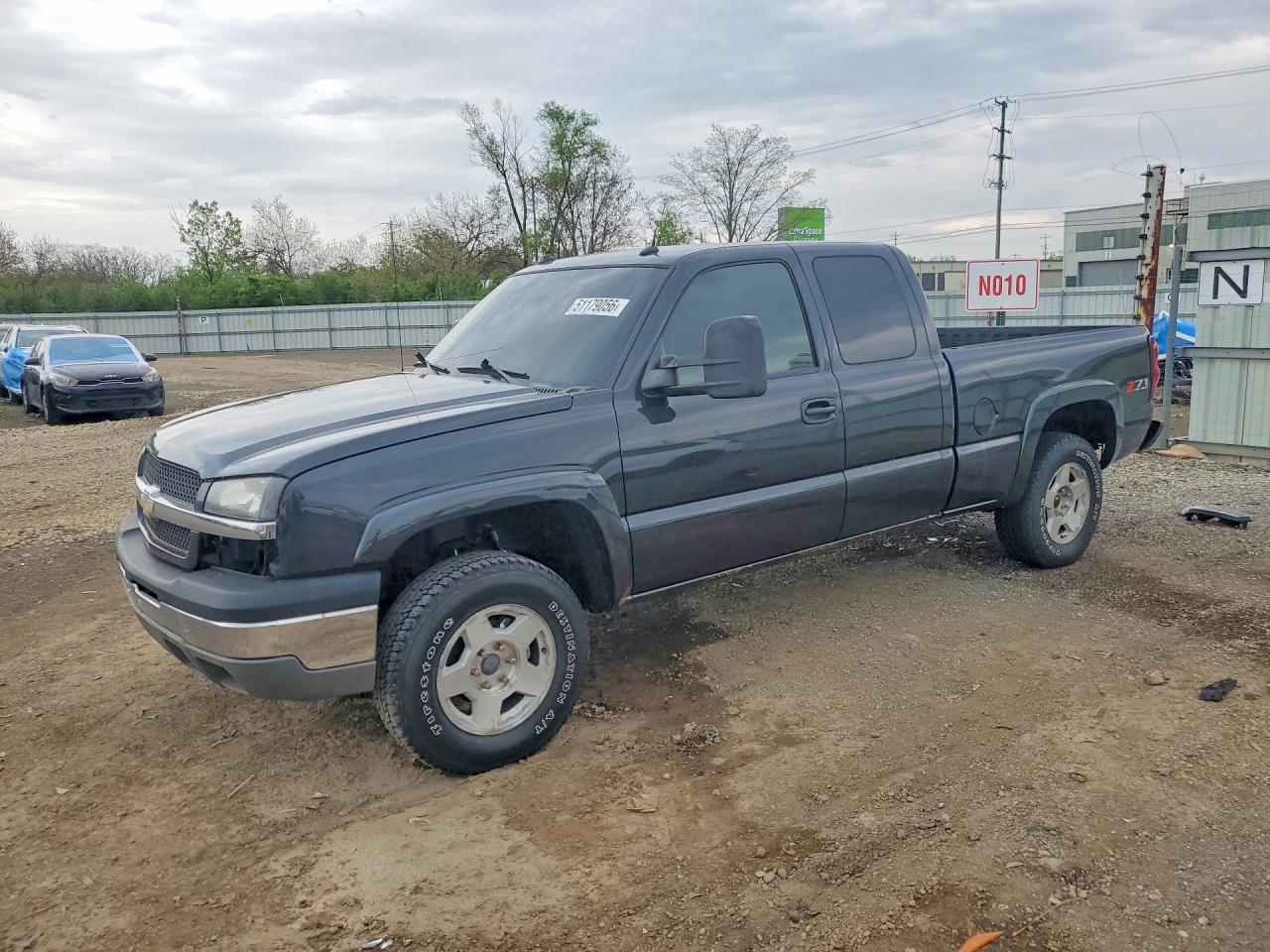 2004 CHEVROLET SILVERADO