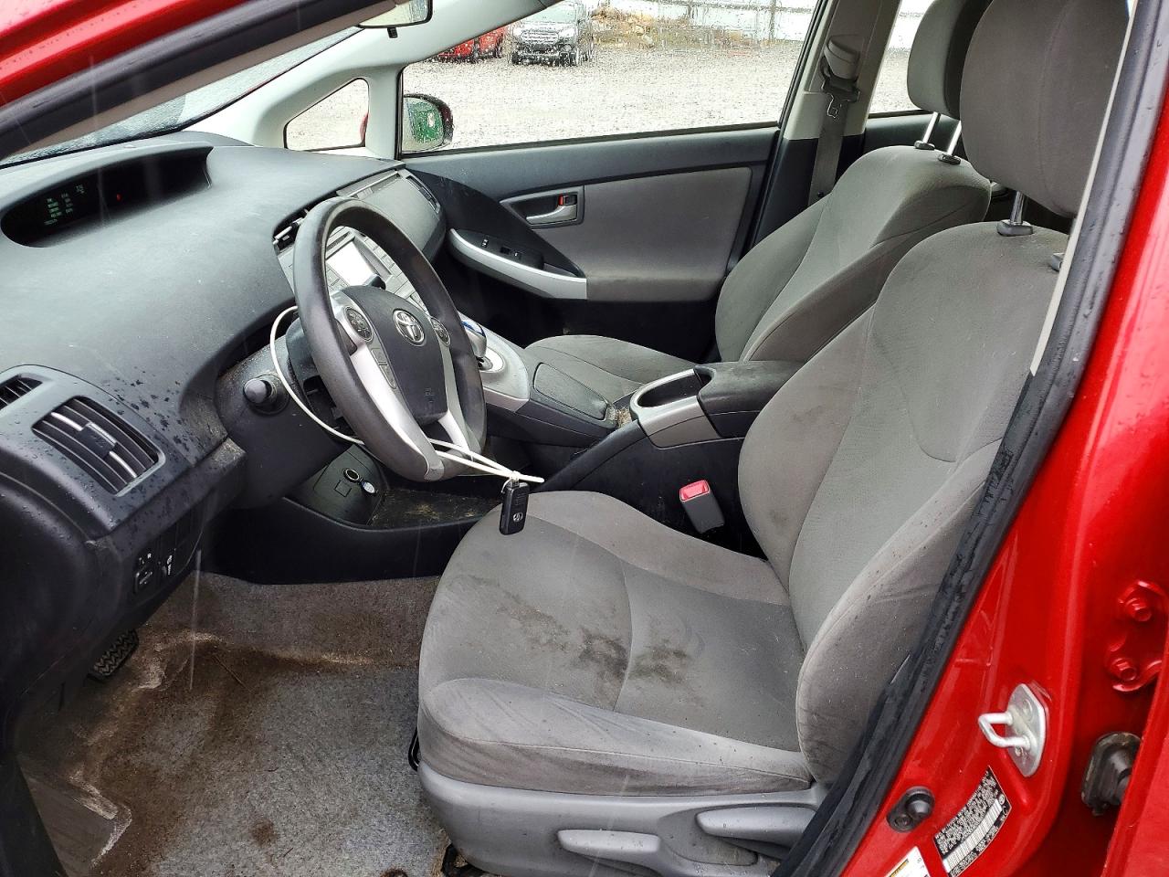 2013 TOYOTA PRIUS THREE photo 19