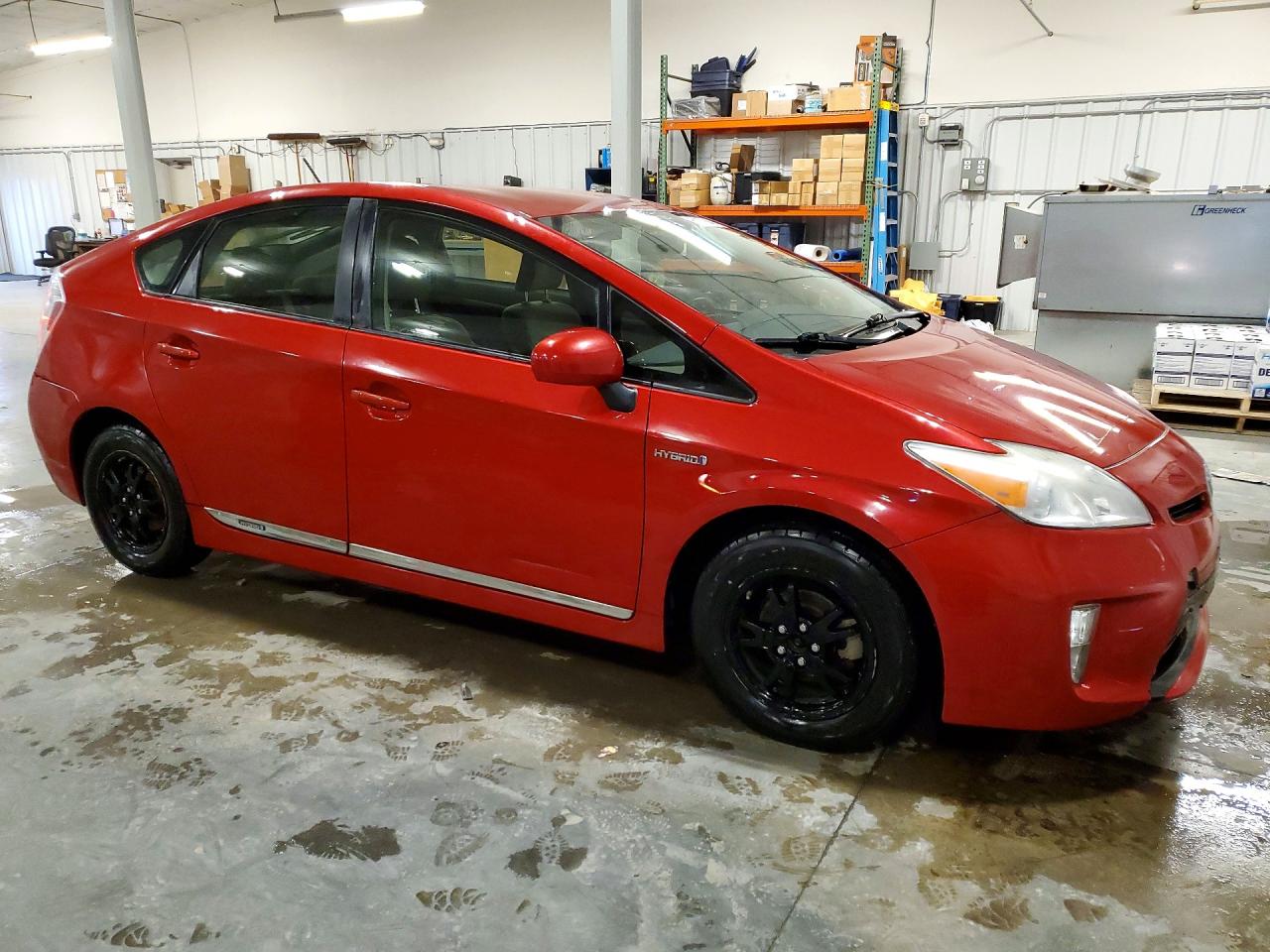 2013 TOYOTA PRIUS THREE photo 10