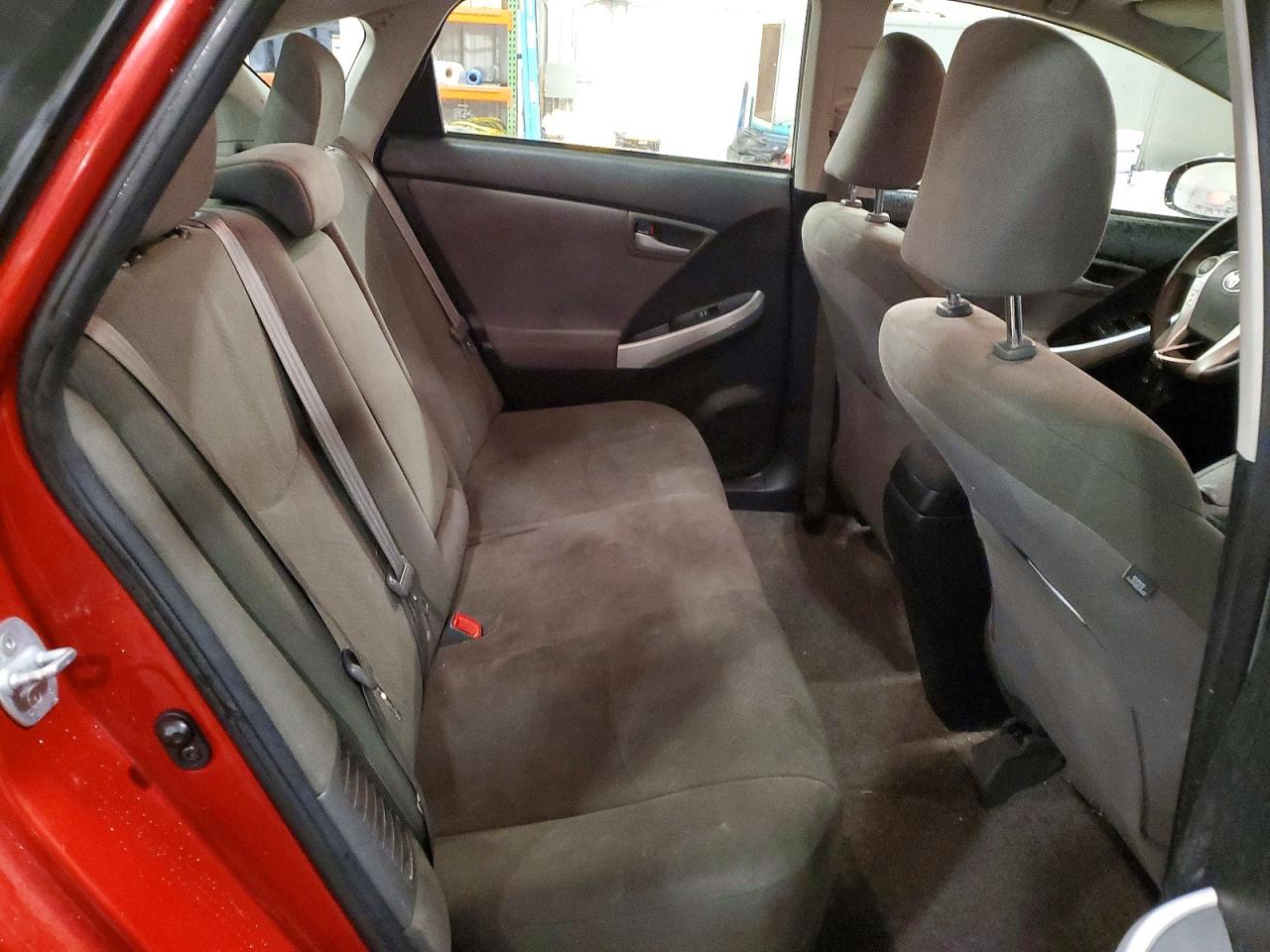 2013 TOYOTA PRIUS THREE photo 28
