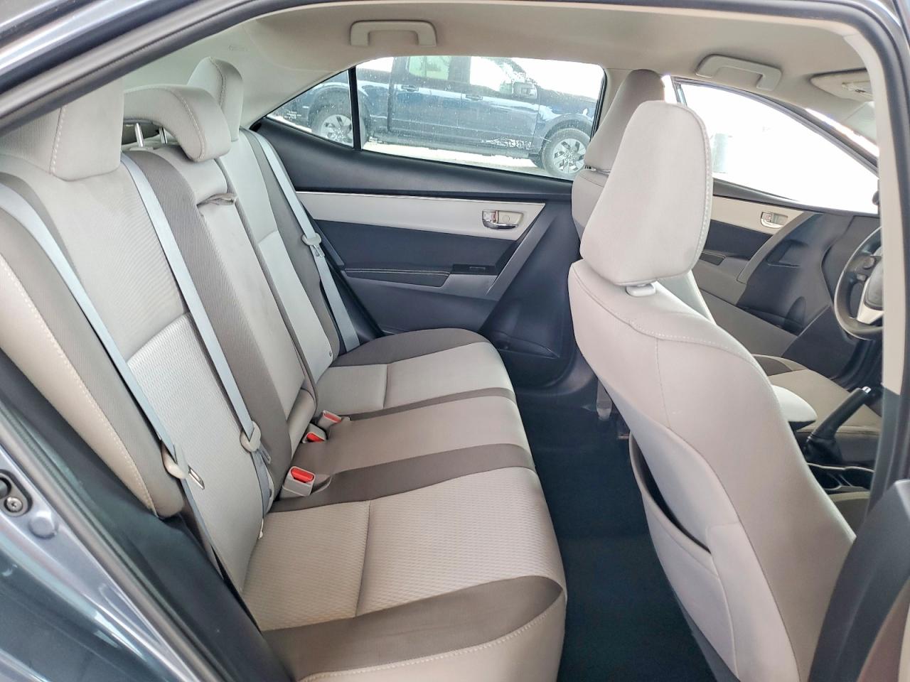 2017 TOYOTA COROLLA LE photo 19
