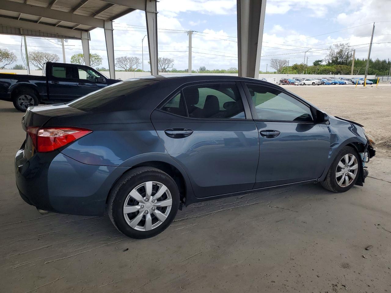 2017 TOYOTA COROLLA LE photo 5