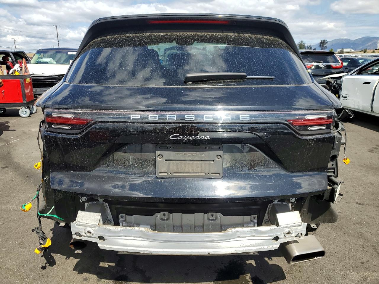 2022 PORSCHE CAYENNE photo 11