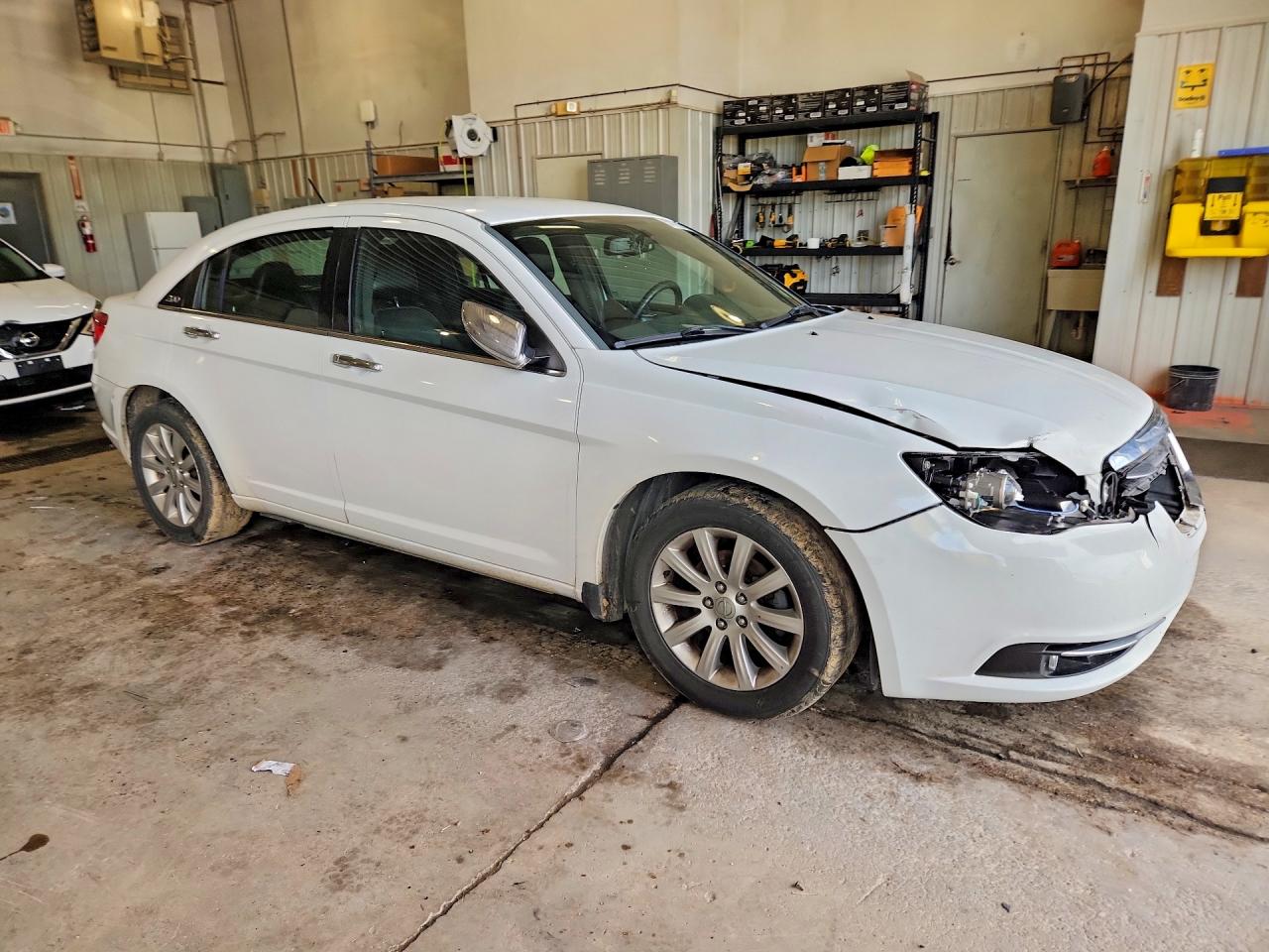 2013 CHRYSLER 200 LIMITED photo 7