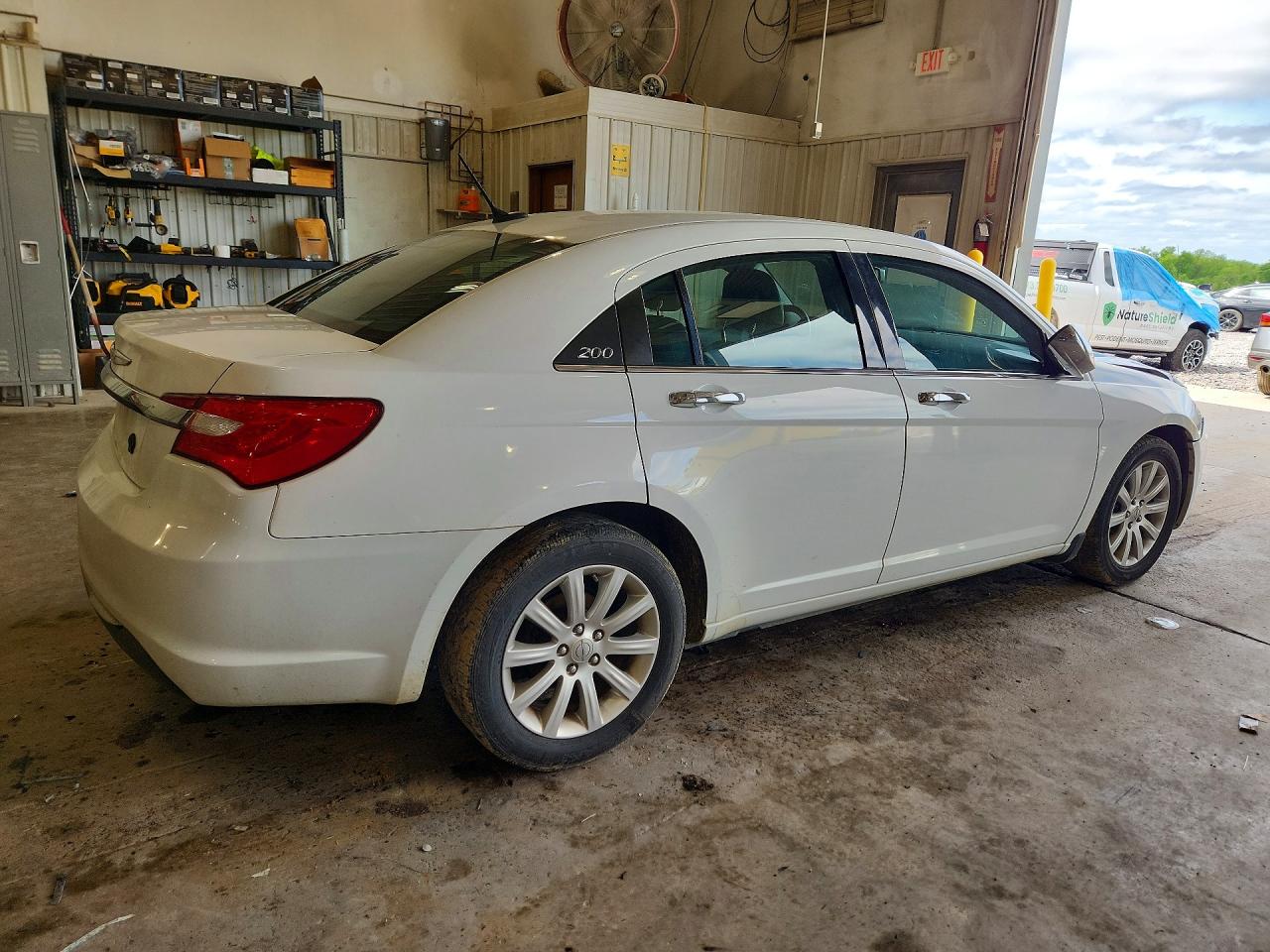 2013 CHRYSLER 200 LIMITED photo 5