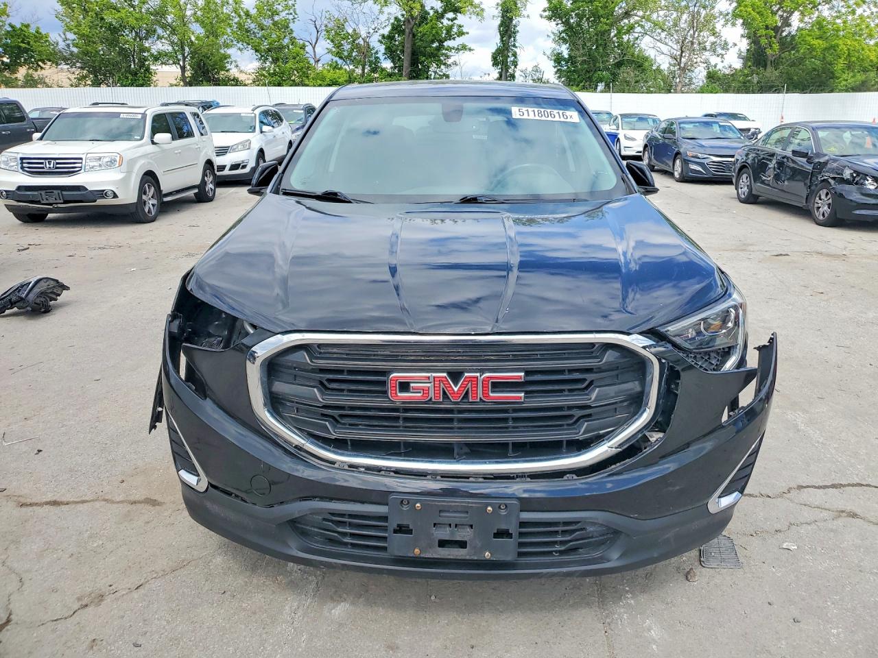 2019 GMC TERRAIN SLE photo 9