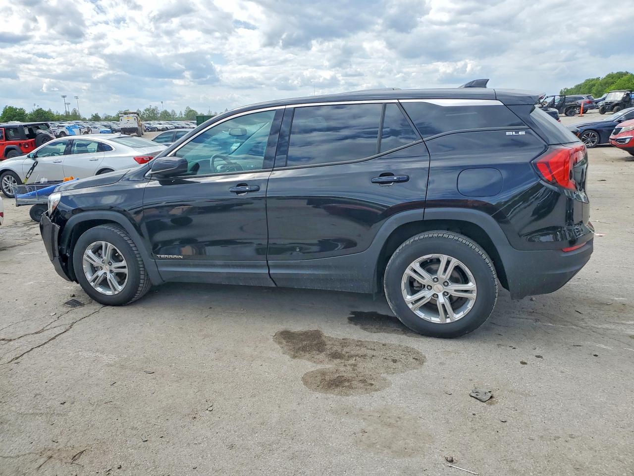 2019 GMC TERRAIN SLE photo 3