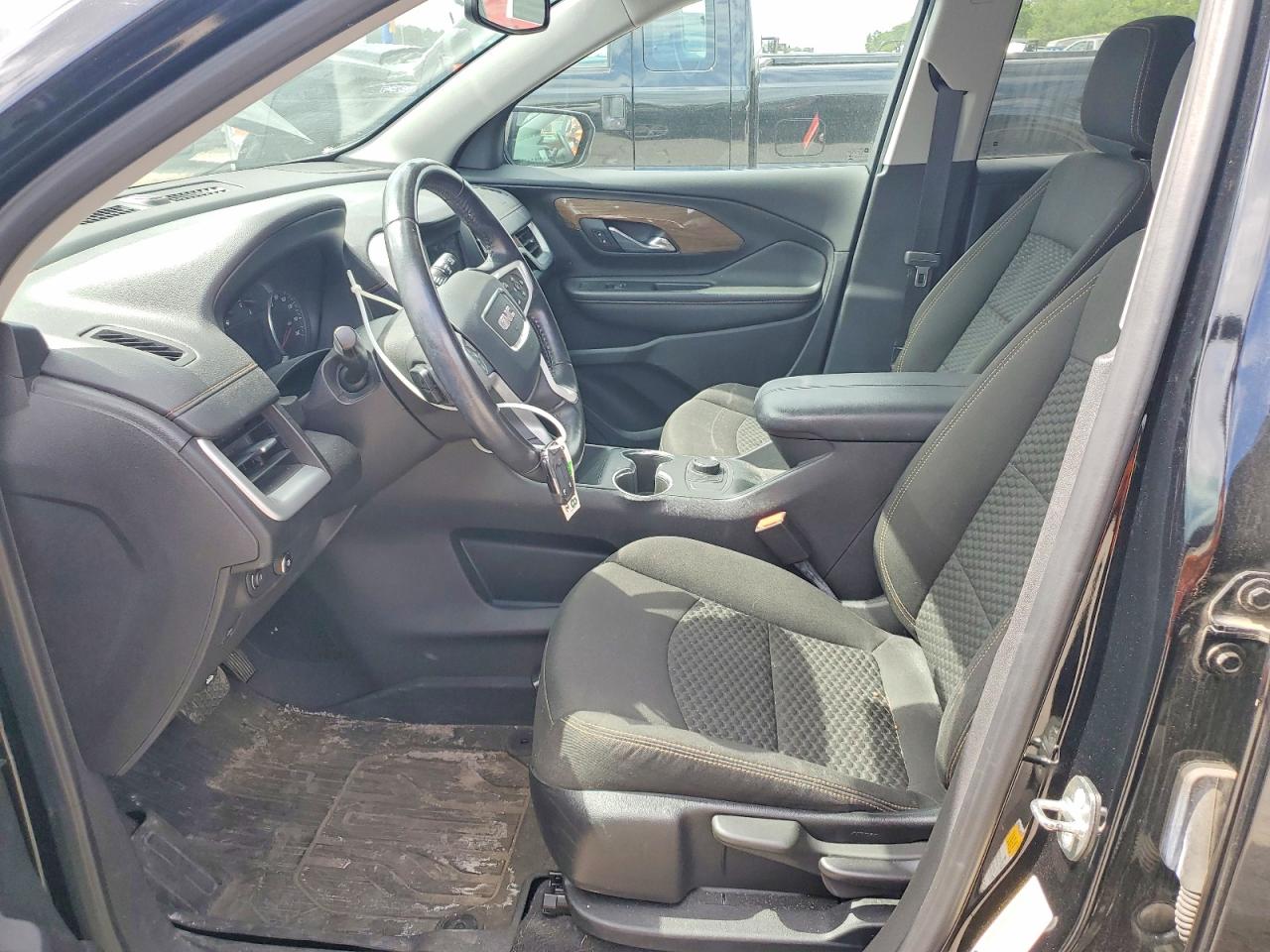 2019 GMC TERRAIN SLE photo 13