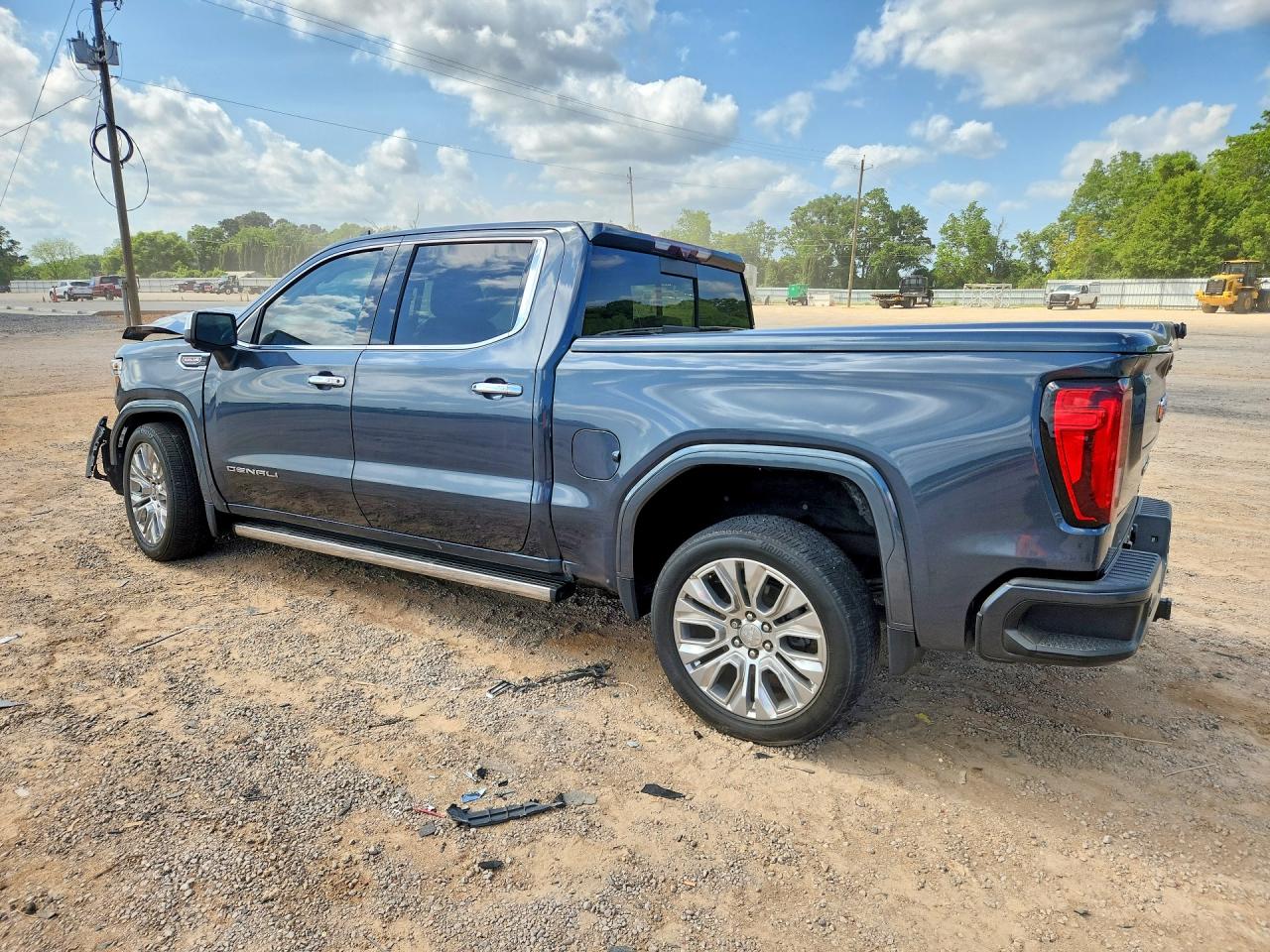 2021 GMC SIERRA K1500 DENALI photo 3
