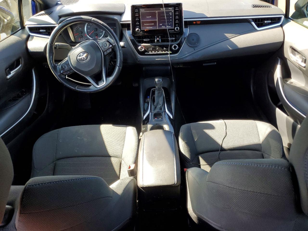 2021 TOYOTA COROLLA SE photo 8