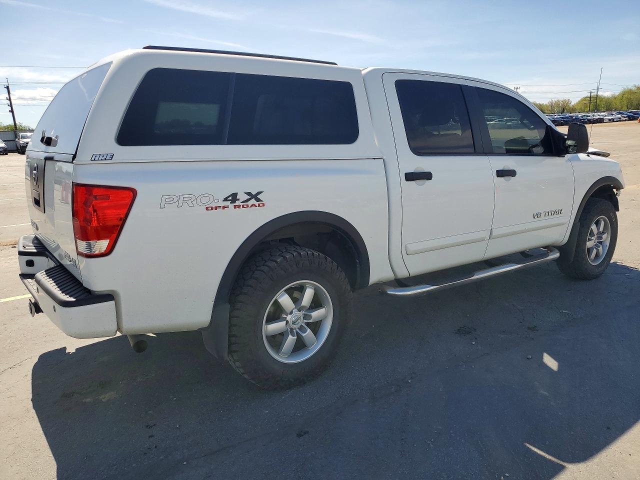 2012 NISSAN TITAN SV photo 7