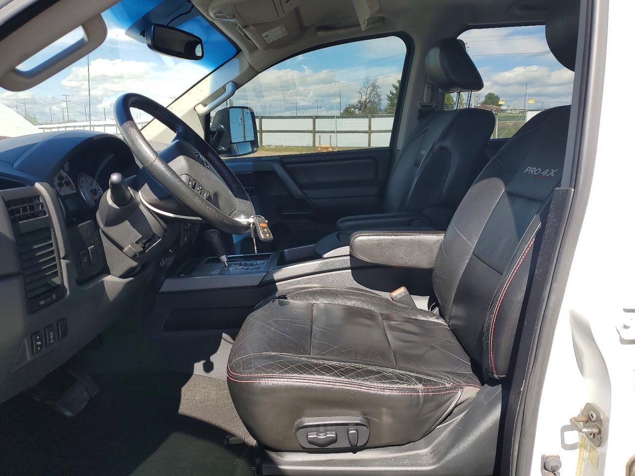 2012 NISSAN TITAN SV photo 19
