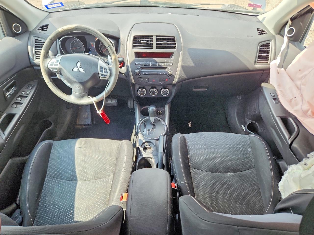 2013 MITSUBISHI OUTLANDER SPORT SE photo 8