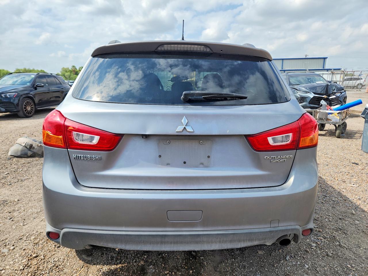 2013 MITSUBISHI OUTLANDER SPORT SE photo 6