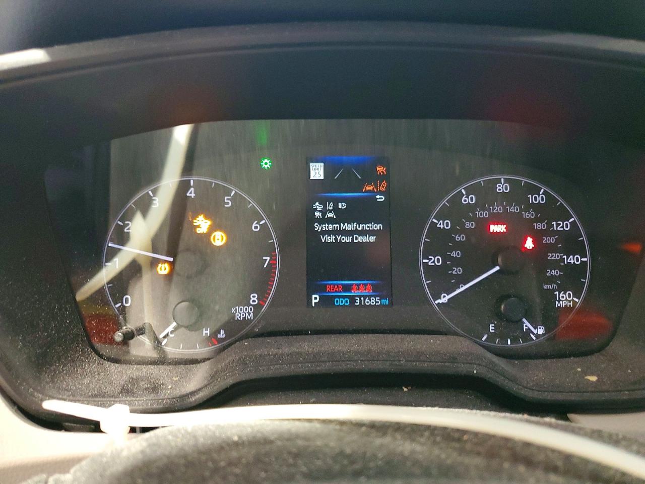 2024 TOYOTA COROLLA CROSS LE photo 25