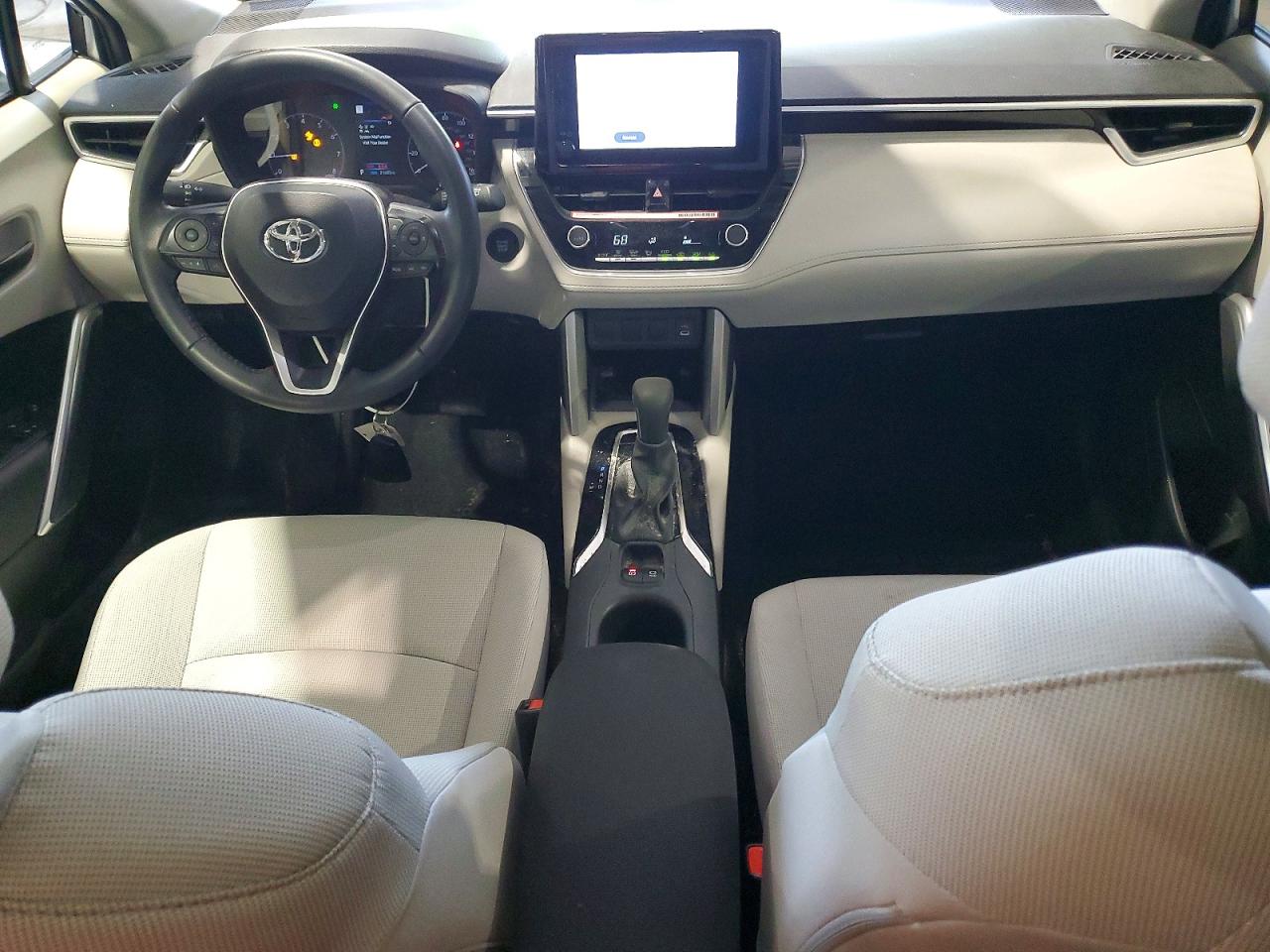 2024 TOYOTA COROLLA CROSS LE photo 22