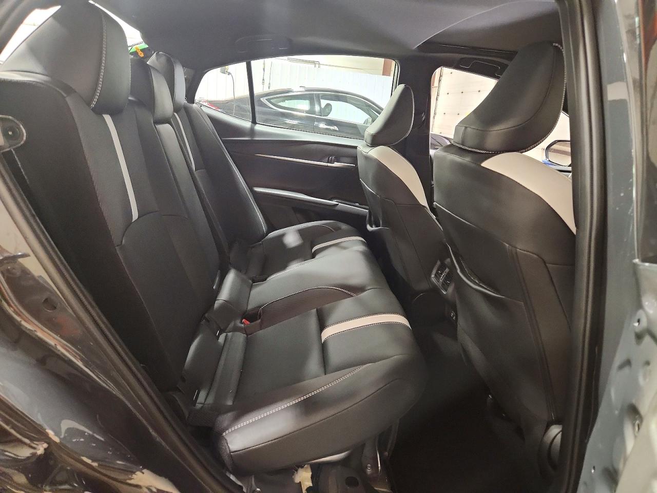 2025 TOYOTA CAMRY SE photo 19