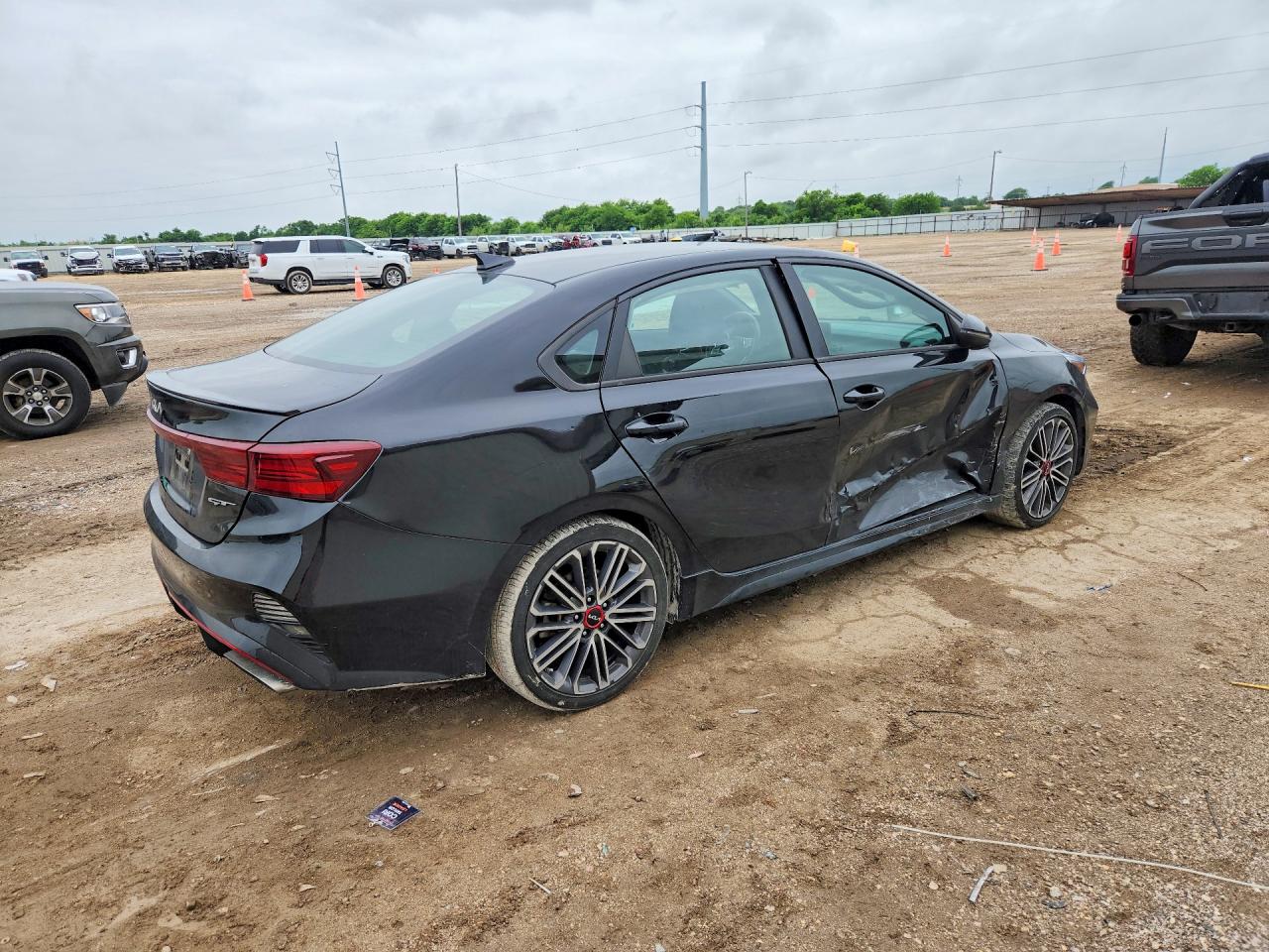 2023 KIA FORTE GT photo 5