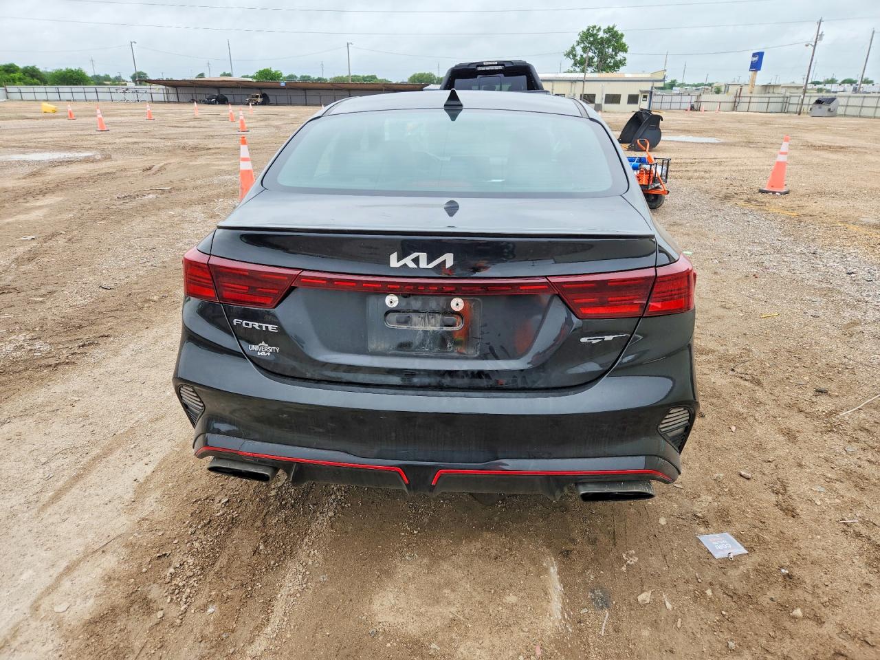 2023 KIA FORTE GT photo 11