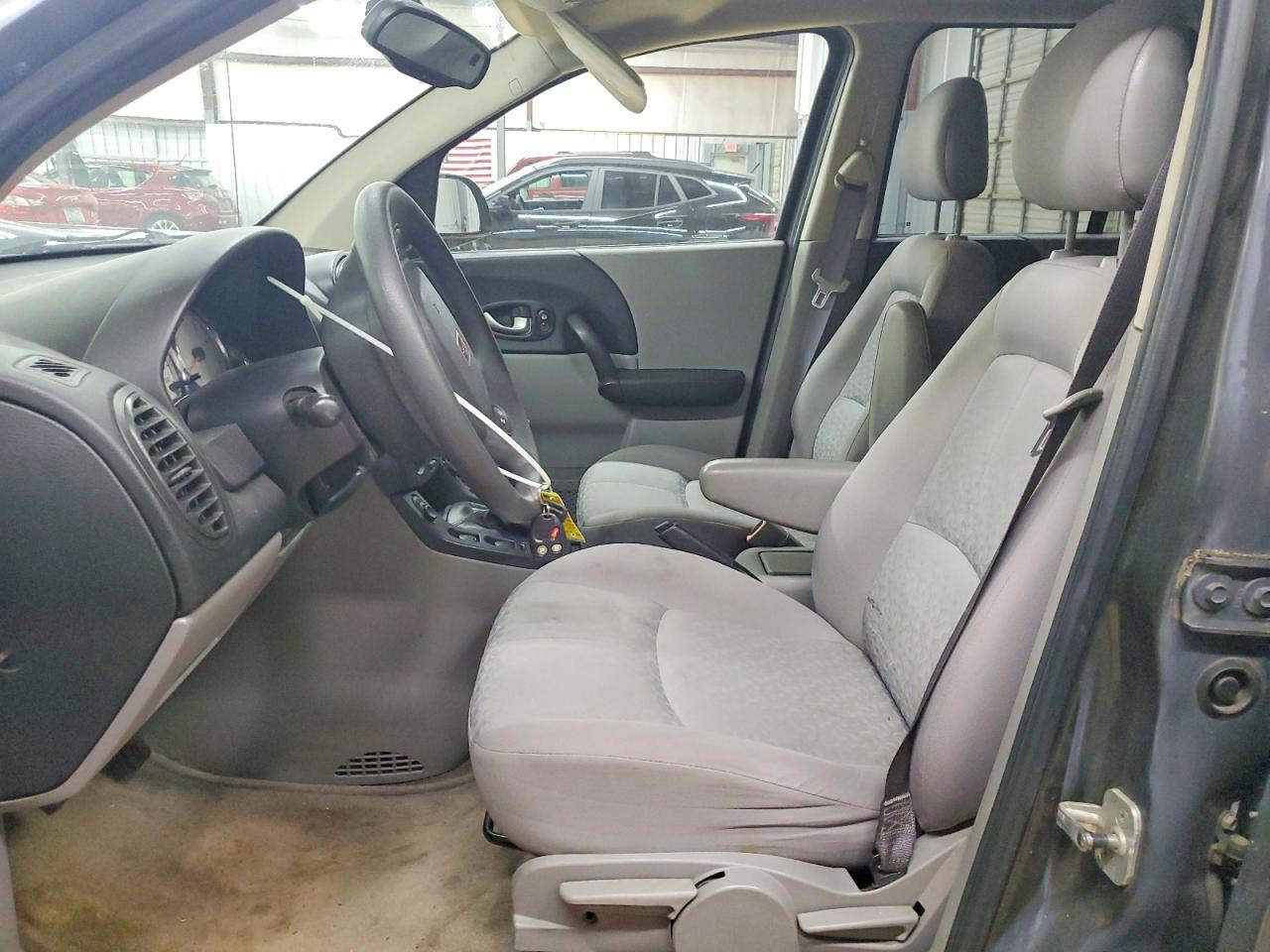 2005 SATURN VUE photo 7