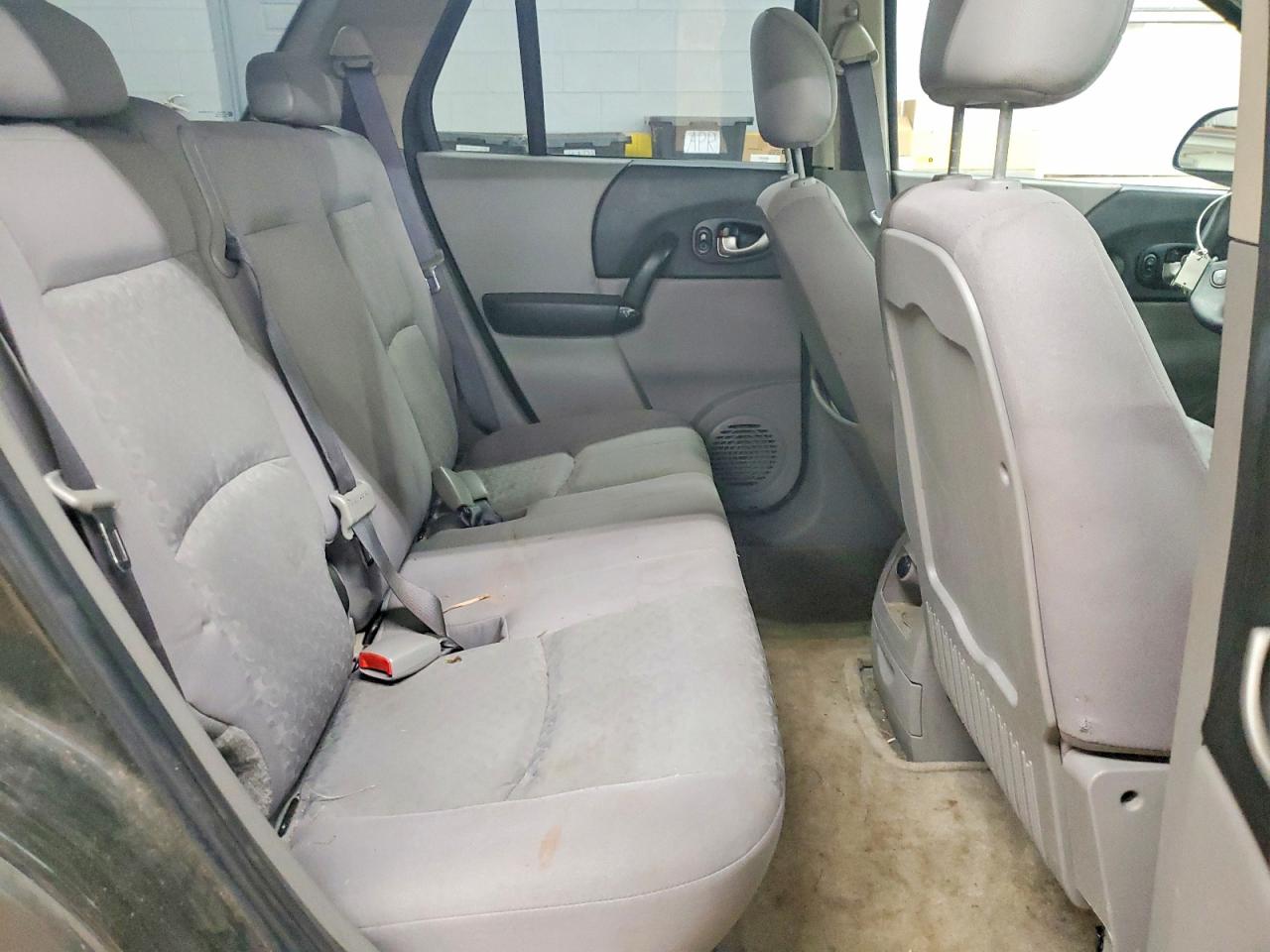 2005 SATURN VUE photo 11