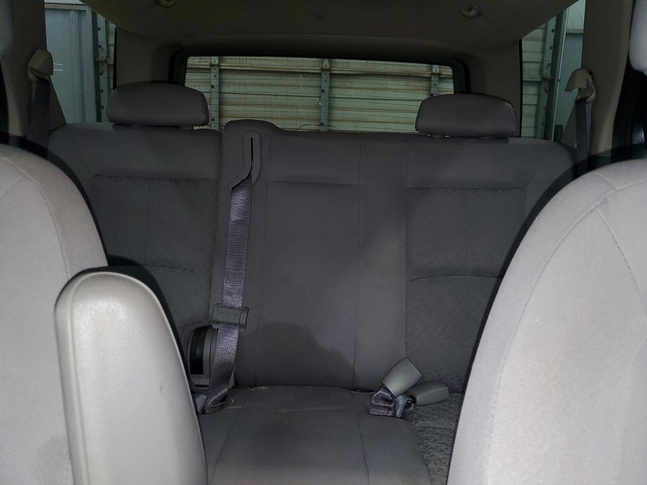2005 SATURN VUE photo 10