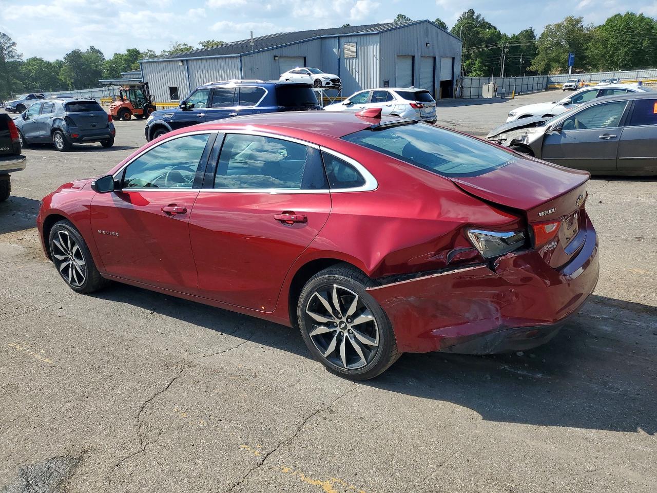 2018 CHEVROLET MALIBU LT photo 3