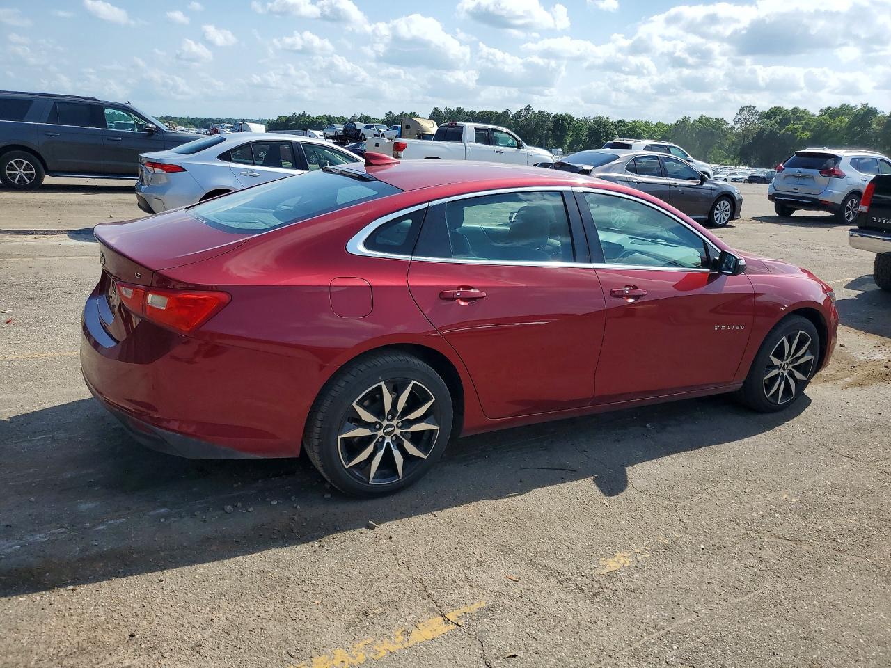 2018 CHEVROLET MALIBU LT photo 5
