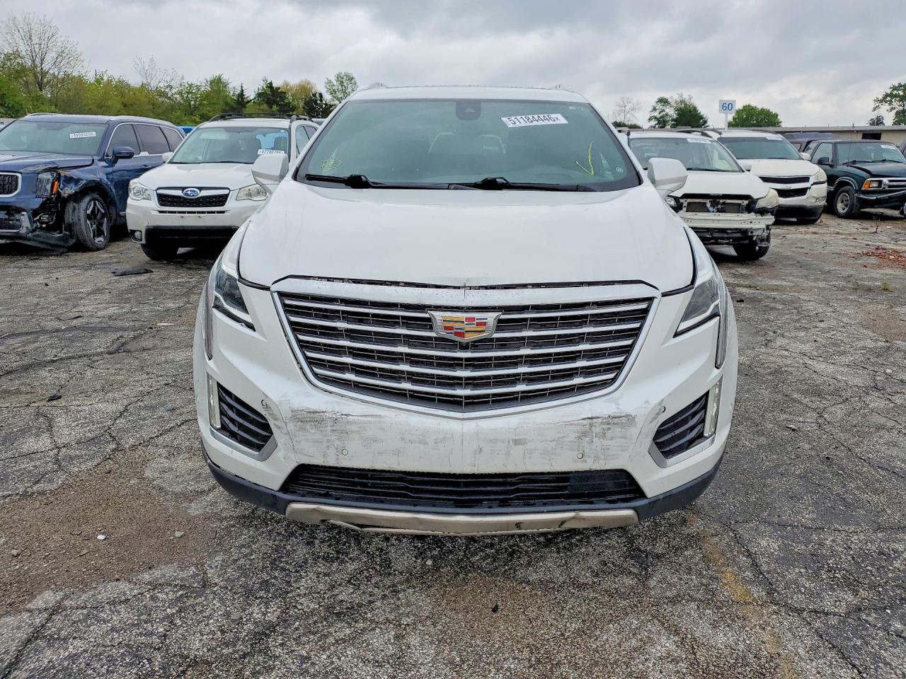 2017 CADILLAC XT5 PLATINUM photo 9