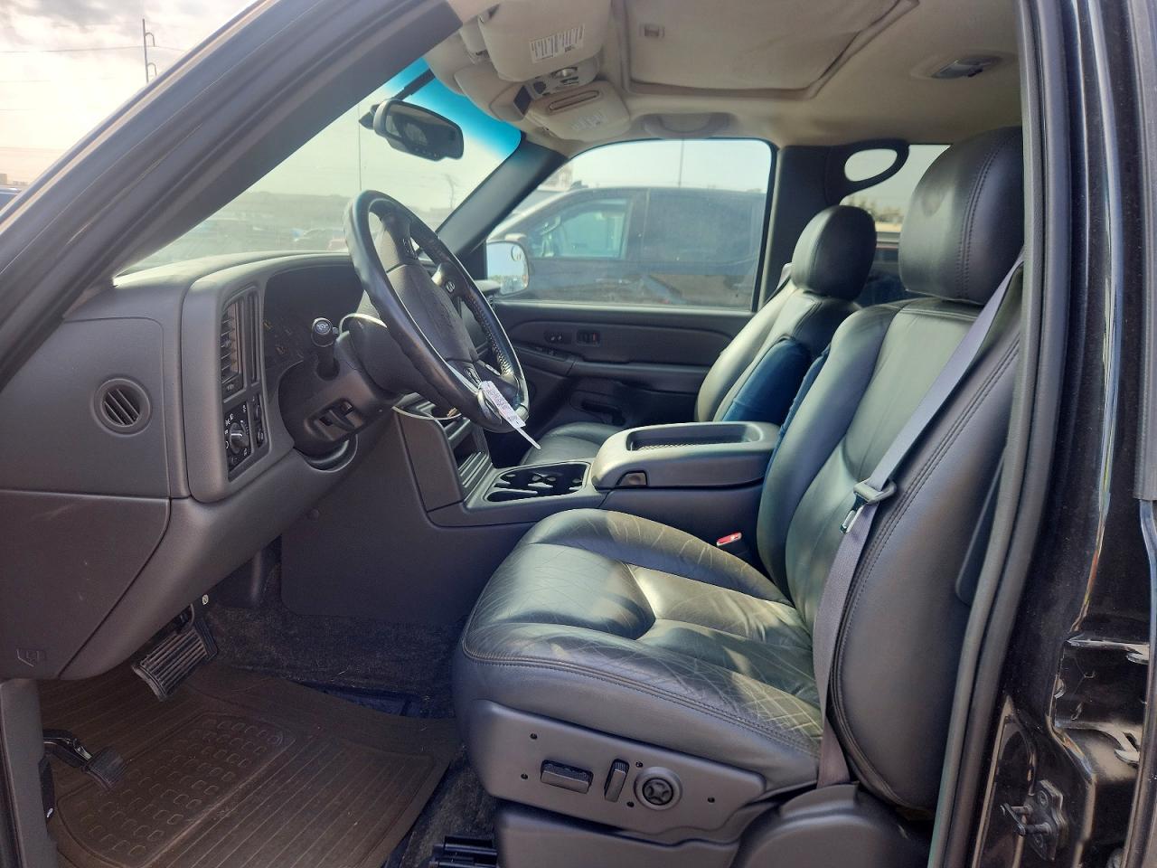 2003 CHEVROLET AVALANCHE C1500 photo 13