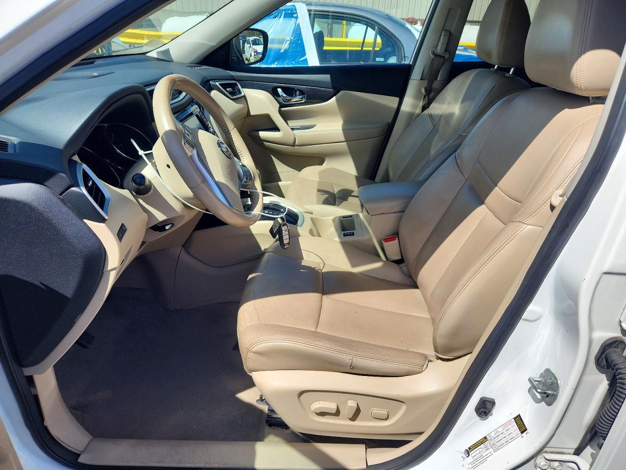 2014 NISSAN ROGUE S photo 19