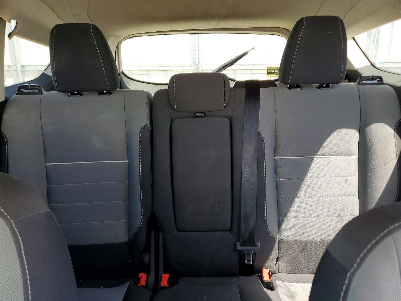 2015 FORD ESCAPE SE photo 28