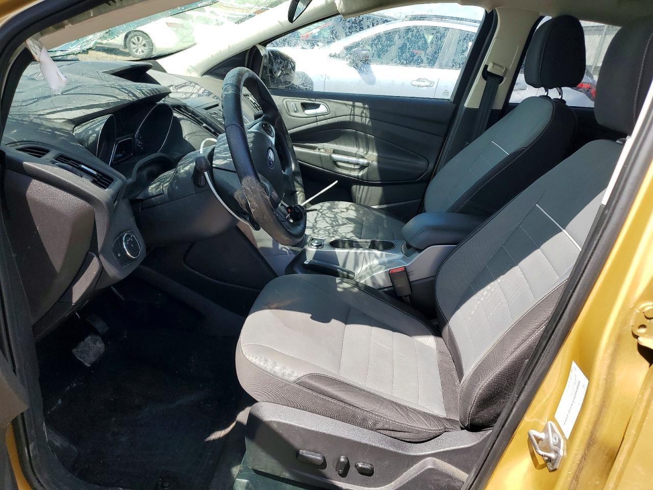 2015 FORD ESCAPE SE photo 19
