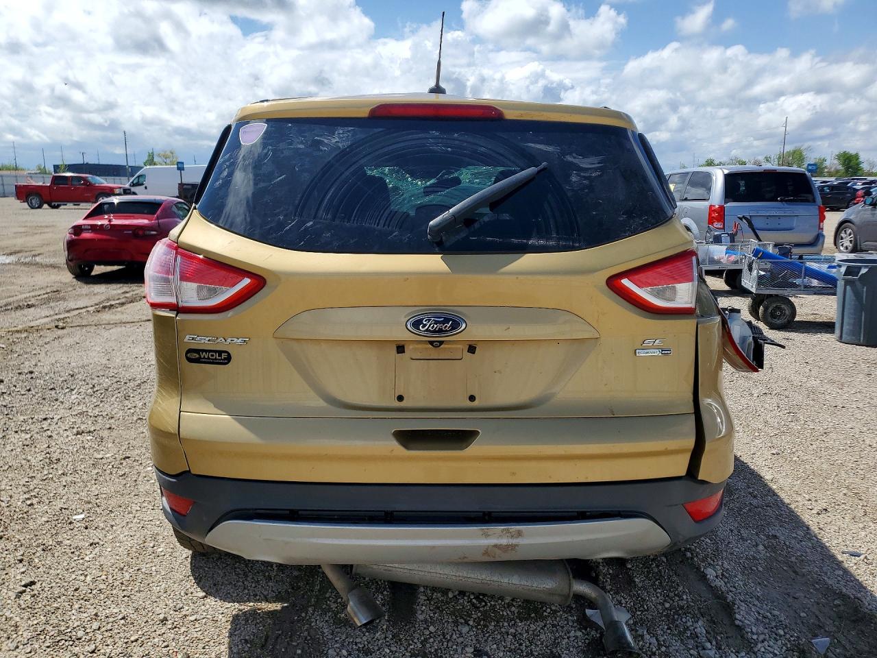 2015 FORD ESCAPE SE photo 16