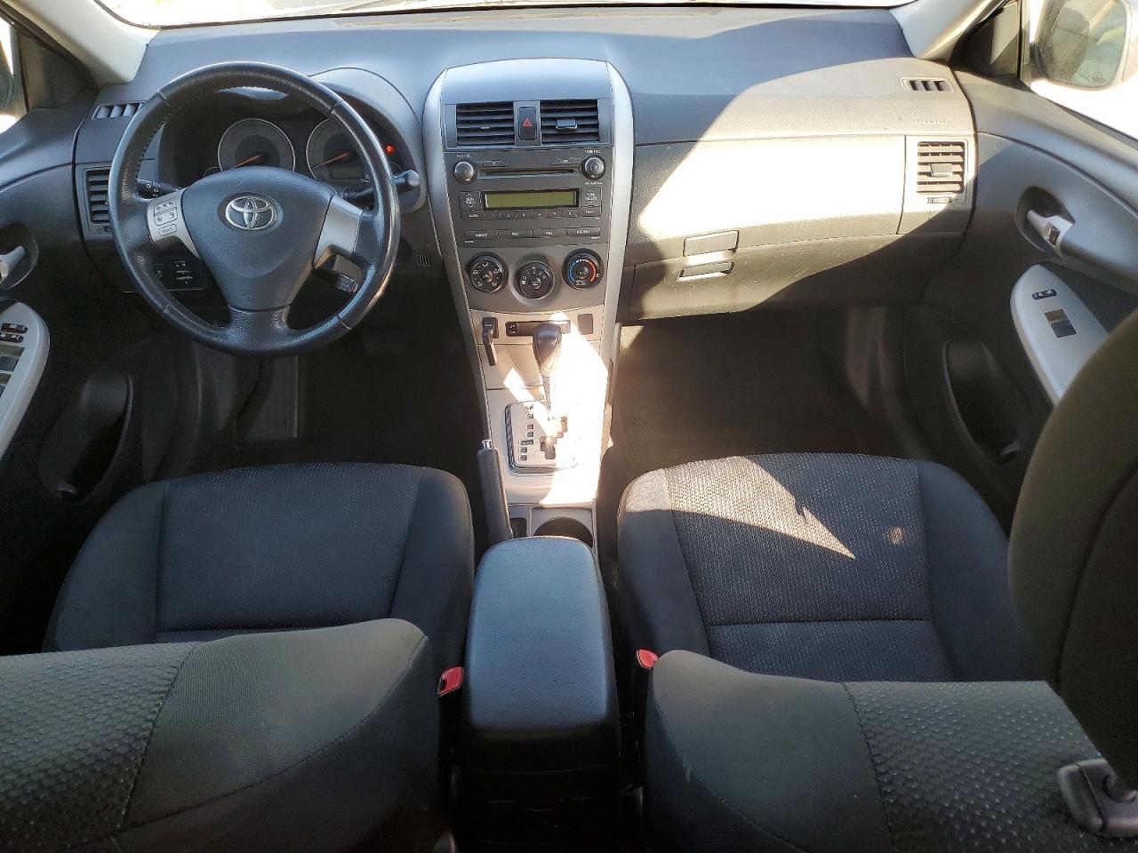 2010 TOYOTA COROLLA S photo 15