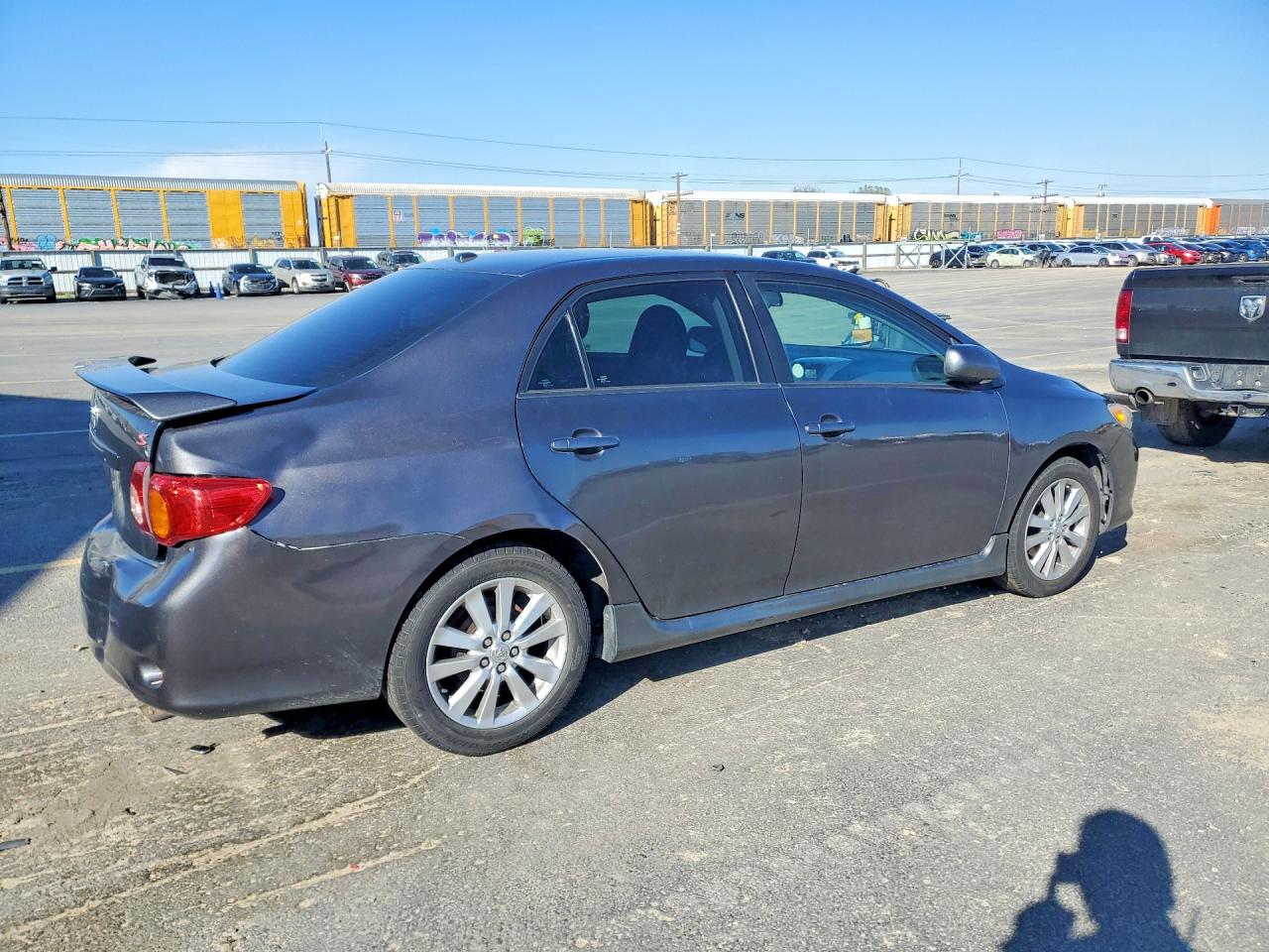 2010 TOYOTA COROLLA S photo 5