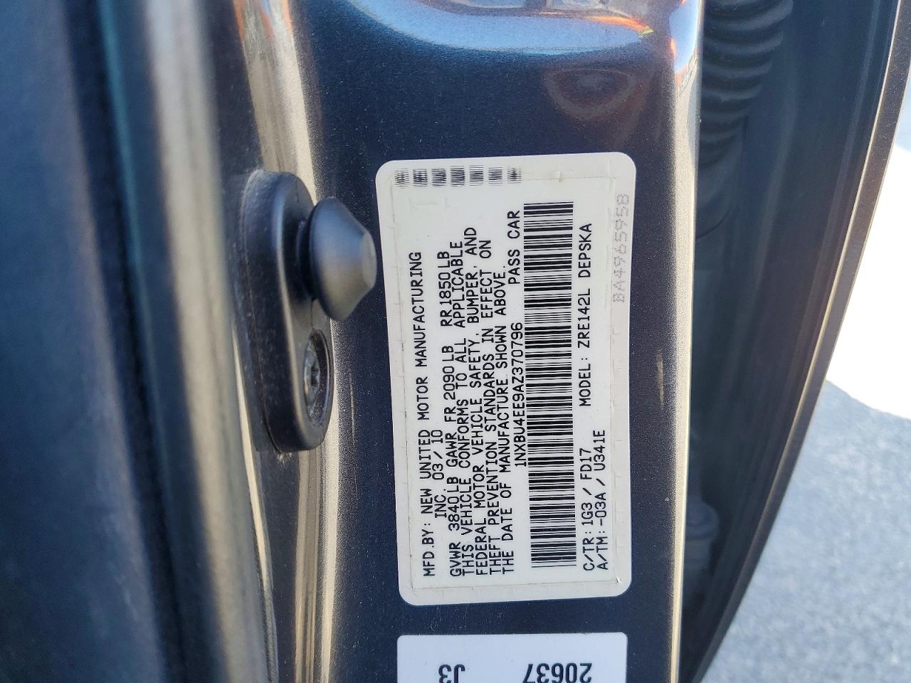 2010 TOYOTA COROLLA S photo 23