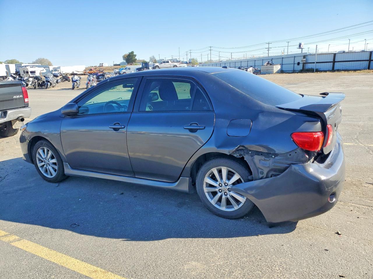2010 TOYOTA COROLLA S photo 3