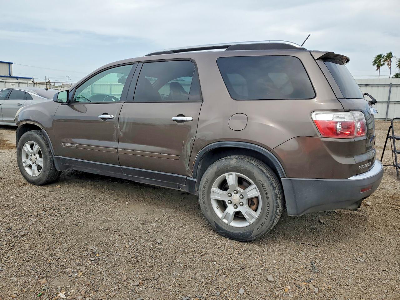 2008 GMC ACADIA photo 3