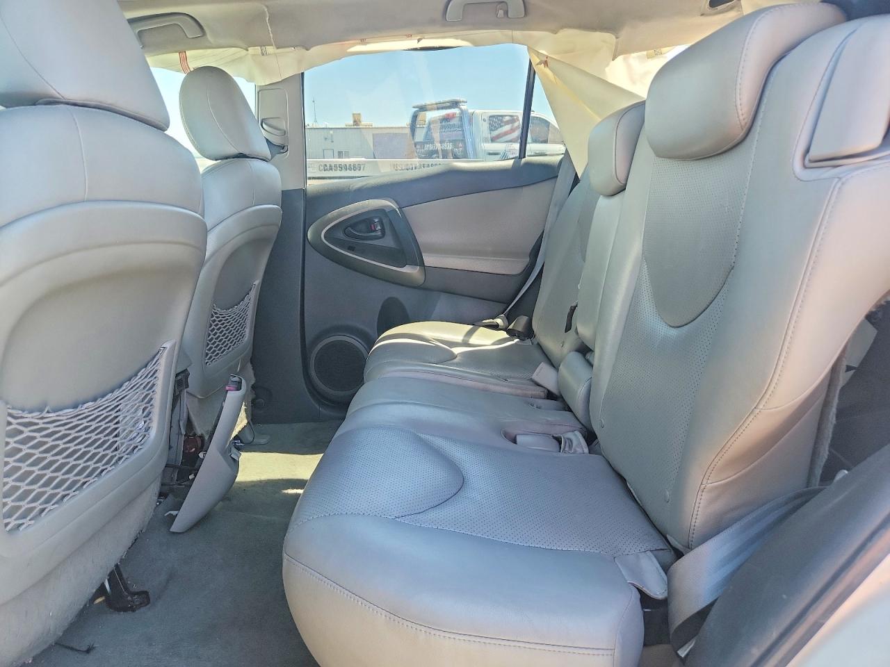 2011 TOYOTA RAV4 LIMITED photo 19
