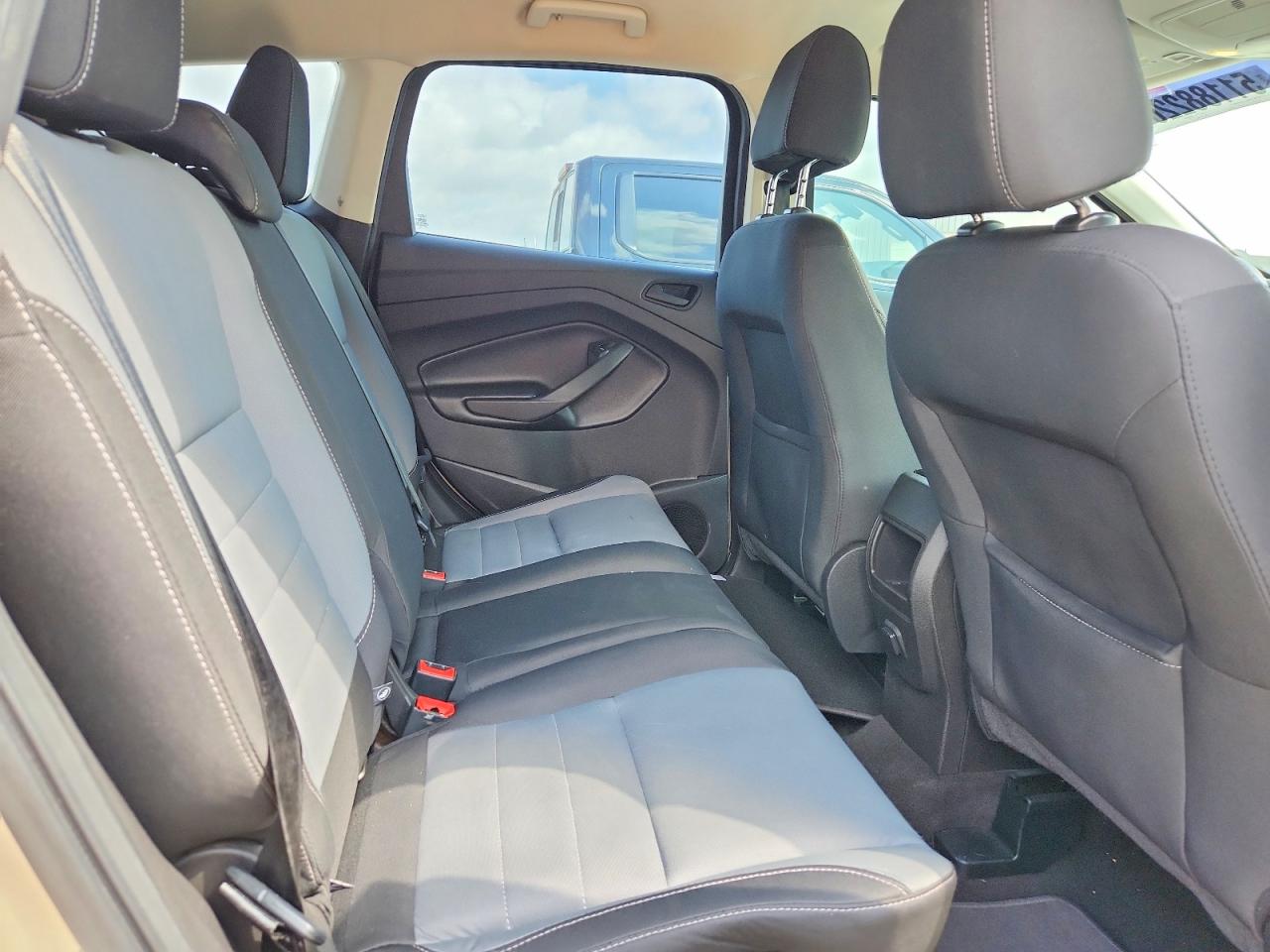2017 FORD ESCAPE S photo 19
