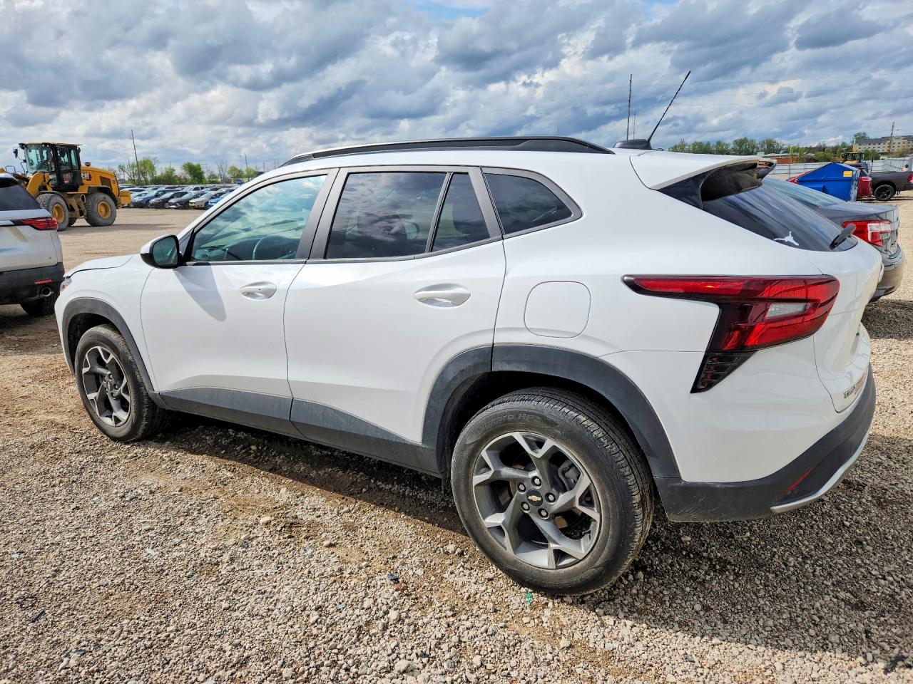 2025 CHEVROLET TRAX 1LT photo 4