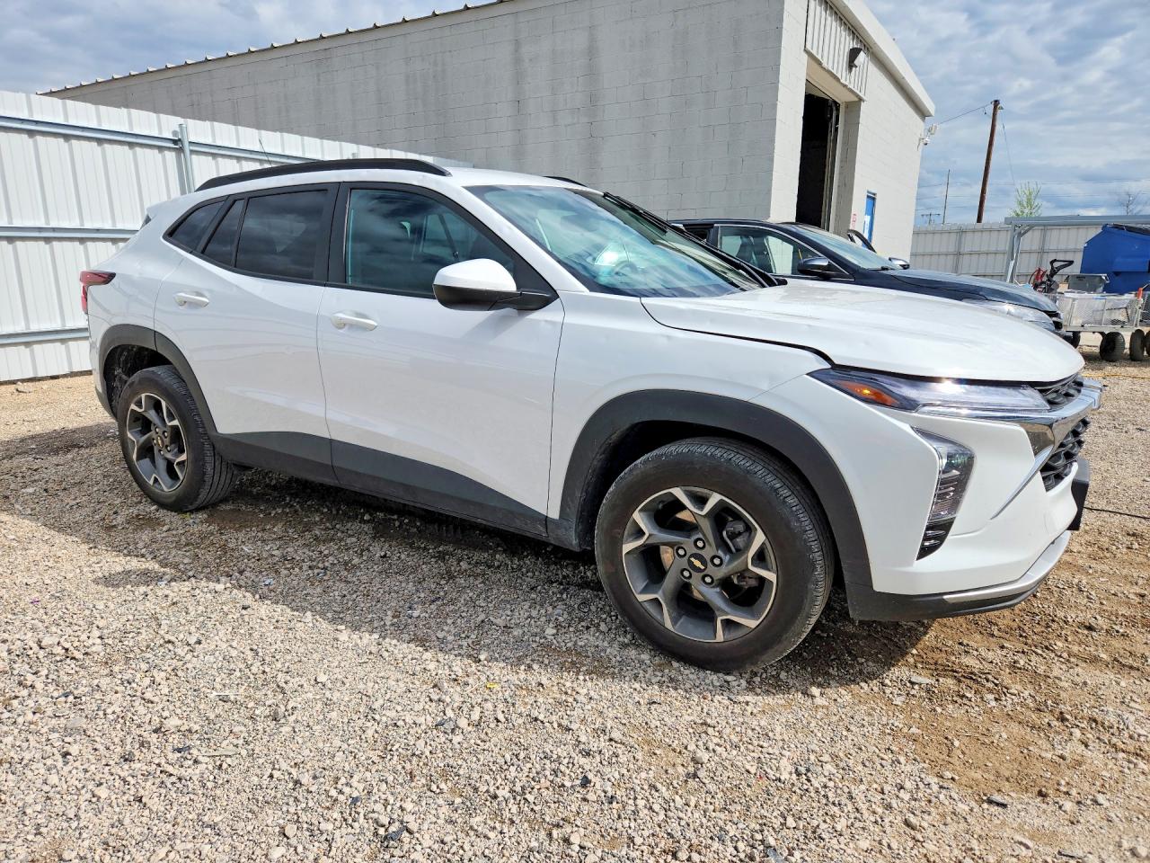 2025 CHEVROLET TRAX 1LT photo 10