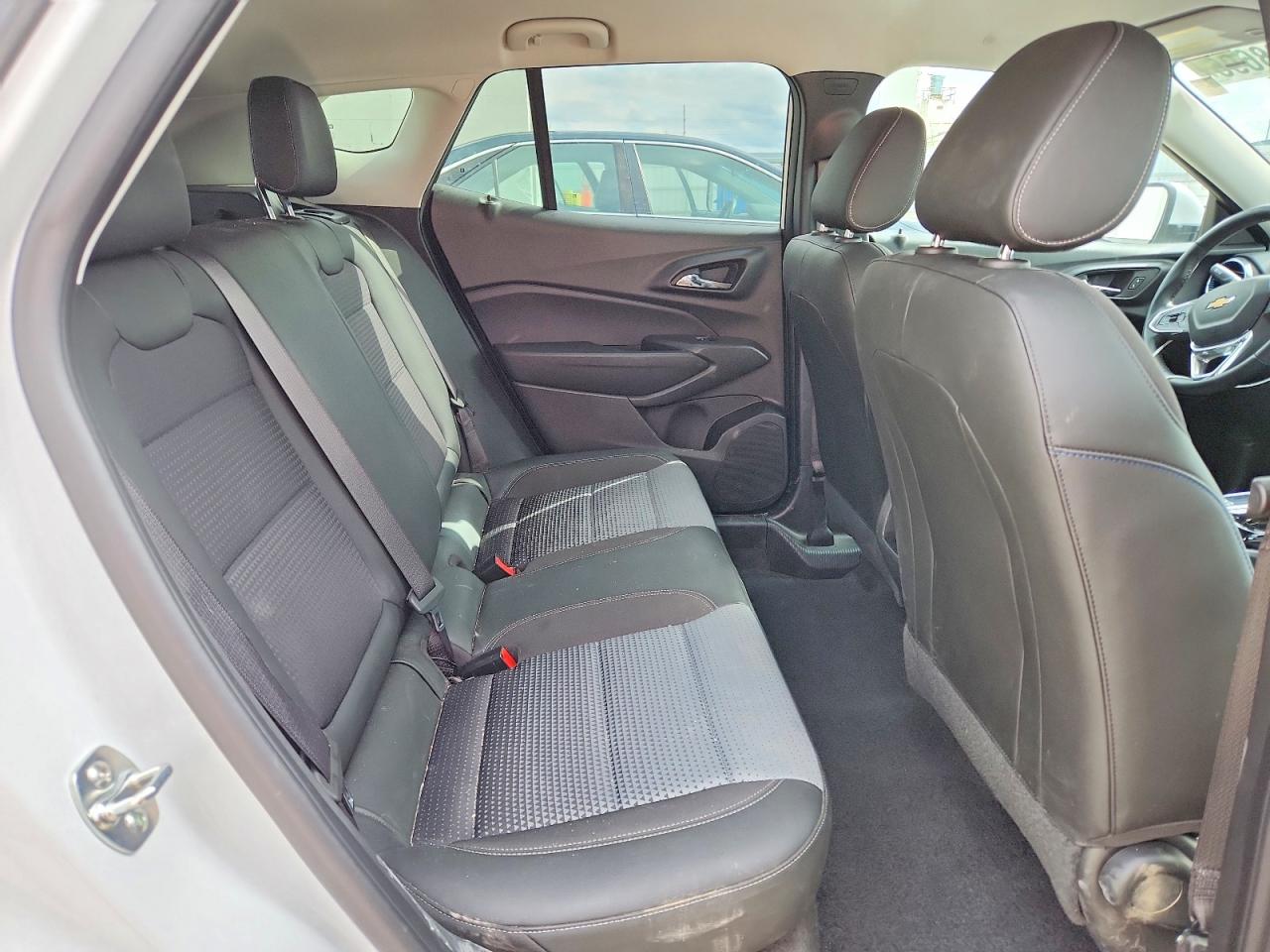 2025 CHEVROLET TRAX 1LT photo 28